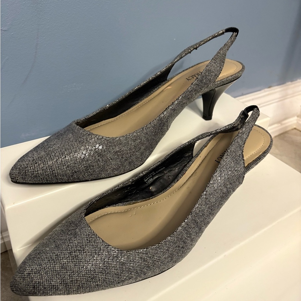 Ellen Tracy Textured Gray Slingback Heels